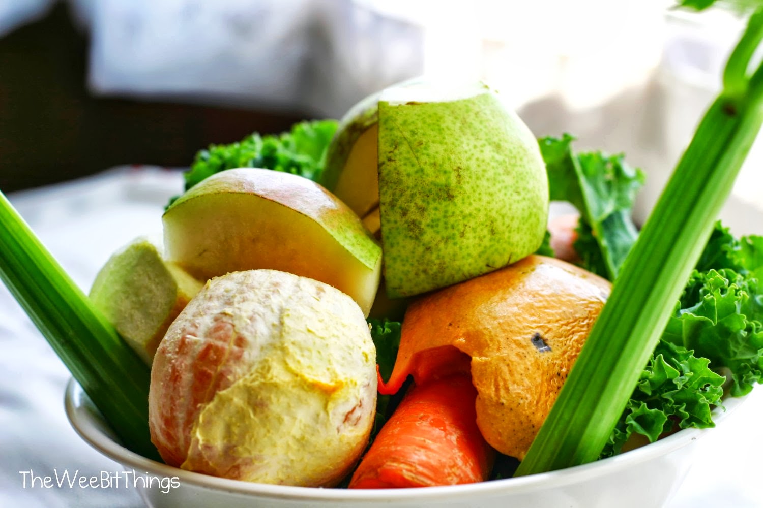 Image of Fresh Fruit and Vegetable Bowl